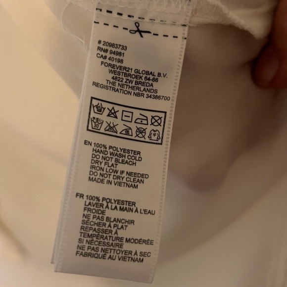 Forever 21 women’s size m, button up top. - Picture 4 of 6